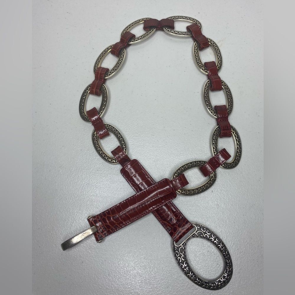 Brighton VTG Burgundy Croc embossed belt with Oval Silver Links Size S-L Boho